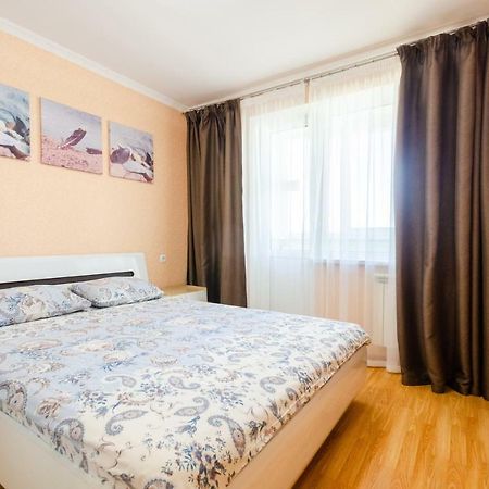 Artal Apartment On Obolonskaya Square 3 Kiev Buitenkant foto