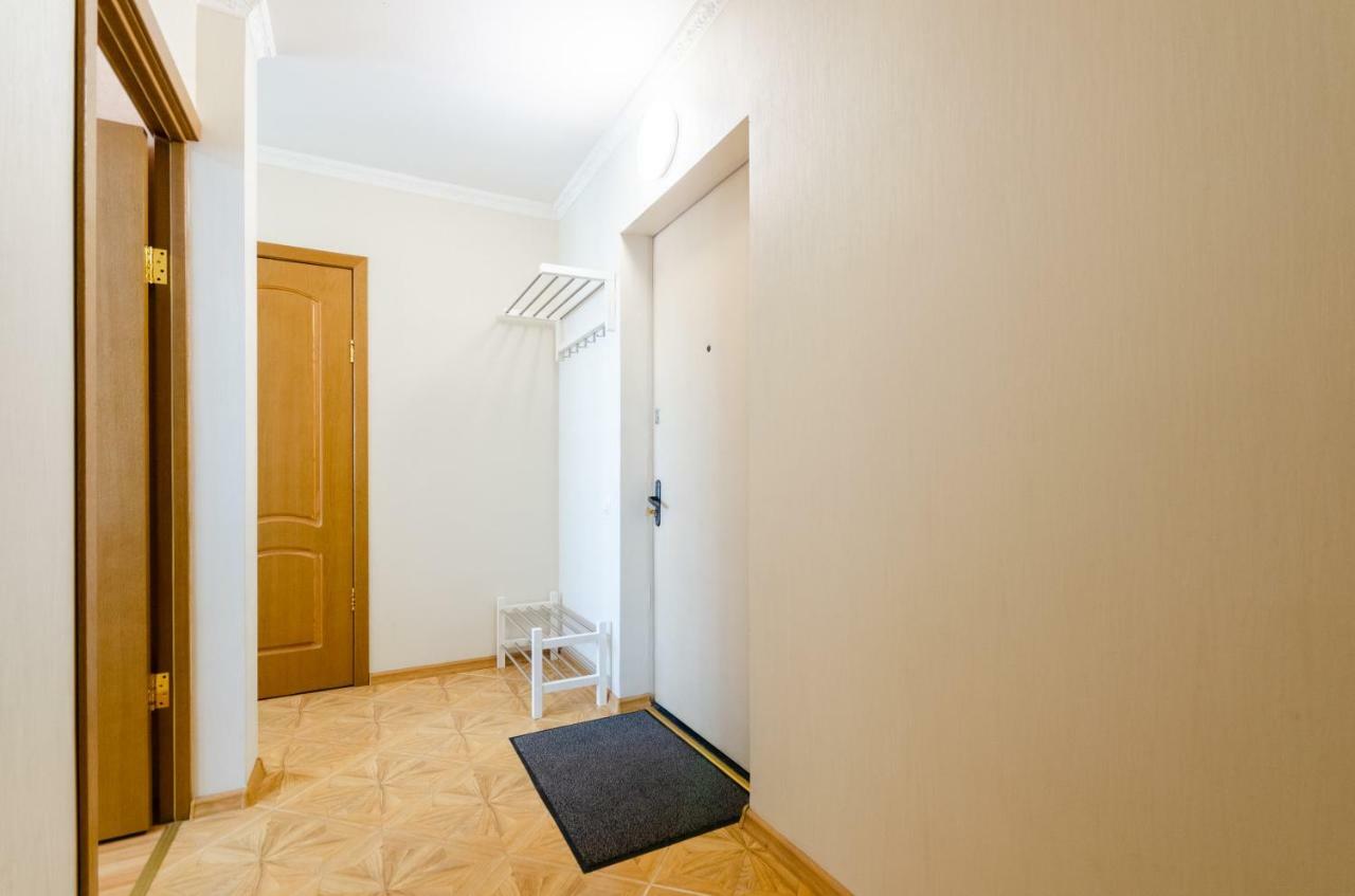 Artal Apartment On Obolonskaya Square 3 Kiev Buitenkant foto